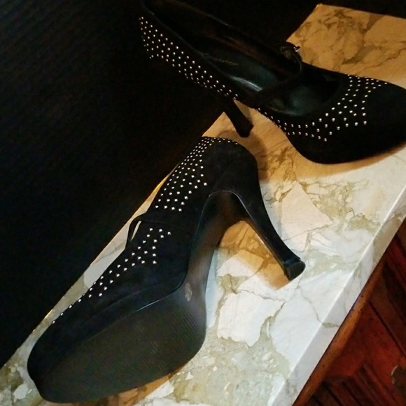 MORE STUDDED BEAUTIES!!!๐๐๐ - Picture 5 of 5